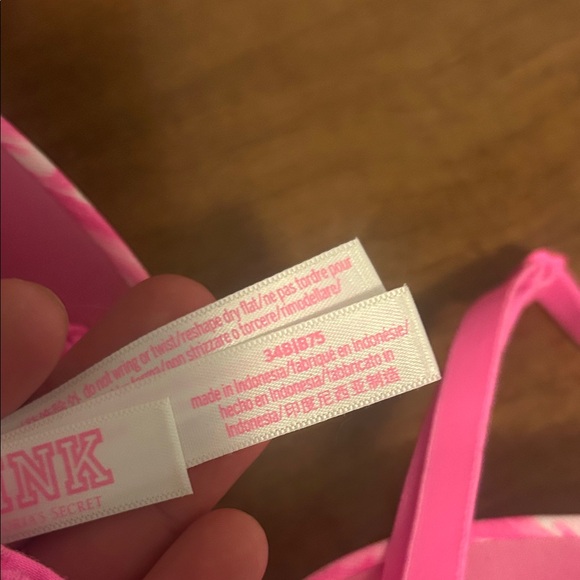 PINK Victoria's Secret Marble Swirl Bra in Pink and White - Picture 4 of 5